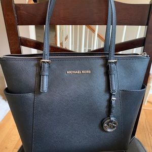 MK black jet set purse
